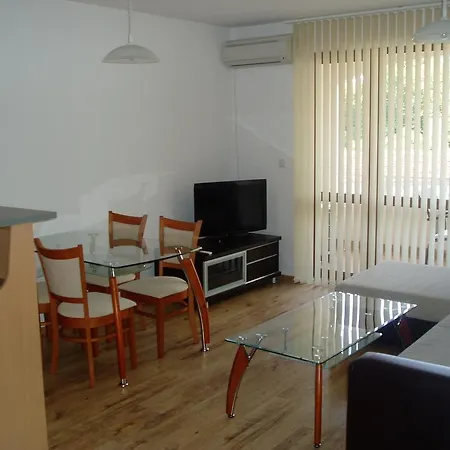Byala Complex Aparthotel 3*