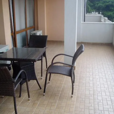 Byala Complex Aparthotel 3*